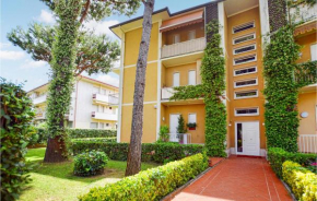 3 Bedroom Gorgeous Apartment In Lido Di Camaiore
